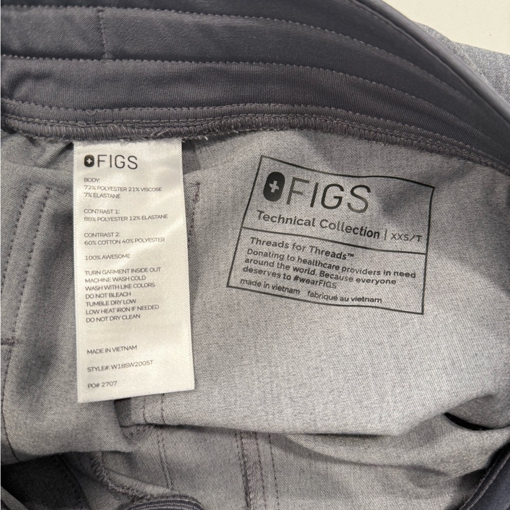 Figs Technical Collection Gray Scrub Set - image 3